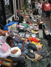 Zomer rommelmarkt 2011 012